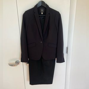 The Limited 3 piece suit- size 6